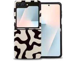Selencia Hoesje - Geschikt voor Samsung Galaxy Z Flip 7 - Backcover - Art Wave Black