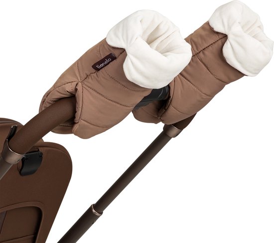Lionelo Handmuff Oli - Kinderwagen handmoffen - Warme water- en winddichte handschoenen voor duwstang - Universele maat - Magnetische bevestiging - Zachte Shu-voering - Winter handwarmer voor buggy en wandelwagen - Warm comfort voor koude winterdagen van LIONELO — afbeelding 4