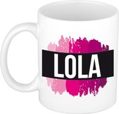 Lola  naam cadeau mok / beker met roze verfstrepen - Cadeau collega/ moederdag/ verjaardag of als persoonlijke mok werknemers