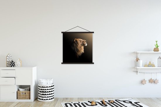Posterhanger incl. Poster 60x60 cm - Schoolplaat - Leeuwen - Illustratie - Geometrisch - Textielposter - Zwarte latten