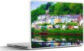 Laptop sticker - 10.1 inch - Gekleurde huizen in Ierland - 25x18cm - Laptopstickers - Laptop skin - Cover