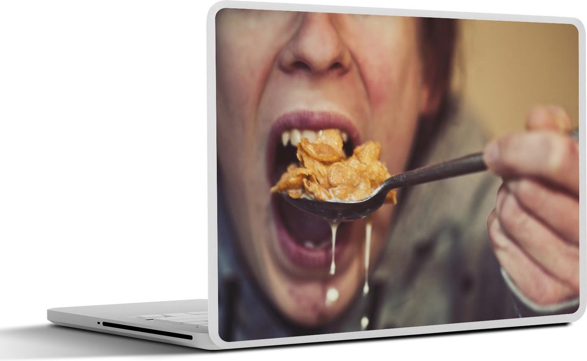 Afbeelding van product SleevesAndCases  Laptop sticker - 13.3 inch - Een meisje is ontbijtgranen aan het eten