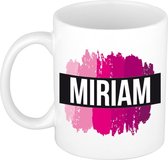 Miriam  naam cadeau mok / beker met roze verfstrepen - Cadeau collega/ moederdag/ verjaardag of als persoonlijke mok werknemers