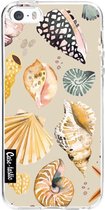 Casetastic Apple iPhone 5 / iPhone 5S / iPhone SE Hoesje - Softcover Hoesje met Design - Sea Shells Sand Print