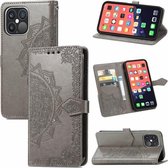 Voor iPhone 13 Pro Mandala Bloem Reliëf Horizontale Flip Lederen Case met Houder & Drie Kaartsleuven & Portemonnee & Lanyard (Grijs)