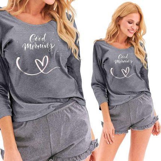 Grijs katoenen pyjamaset met lange mouwen en korte broek, met de tekst 'Good Morning' en een hartje.
