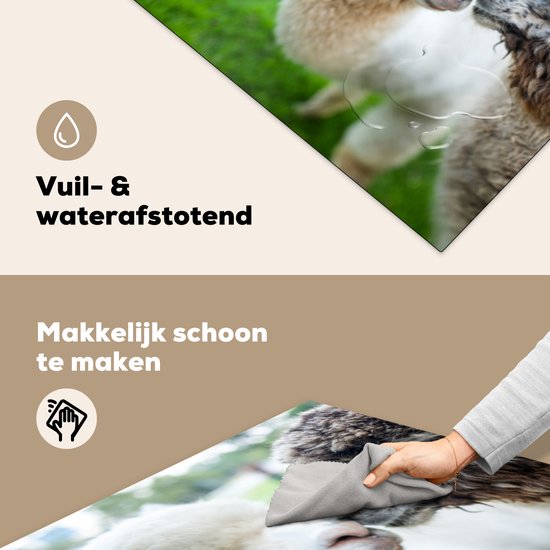 KitchenYeah® Inductie beschermer 78x78 cm - Alpaca - Liefde - Gras - Kookplaataccessoires - Afdekplaat voor kookplaat - Inductiebeschermer - Inductiemat - Inductieplaat mat