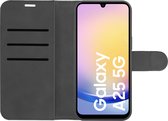 Samsung Galaxy A25 Bookcase hoesje - Just in Case - Effen Zwart - Kunstleer