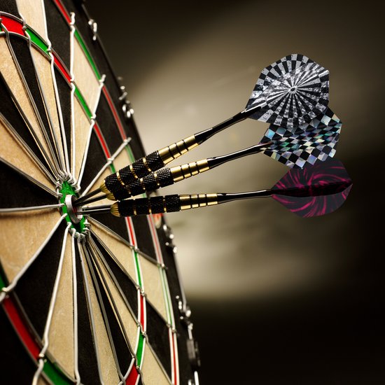 kwmobile 50x vervangende dart flights - Standaard vorm - 5 stuks per kleur en ontwerp - Universele dart flight set in meerkleurig van kwmobile — afbeelding 2