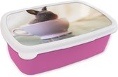 Broodtrommel Roze - Lunchbox - Brooddoos - Konijn - Baby - Theekop - 18x12x6 cm - Kinderen - Meisje