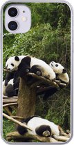Geschikt voor iPhone 11 hoesje - Panda's - Hout - Trap - Siliconen Telefoonhoesje