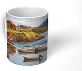 Mok - Rivier stroomt langs bergen - 350 ML - Beker