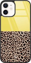 iPhone 12 hoesje glass - Luipaard geel | Apple iPhone 12  case | Hardcase backcover zwart
