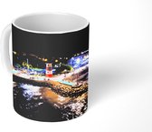 Mok - De verlichte boulevard van Paseo de los Turistas in de nacht - 350 ML - Beker