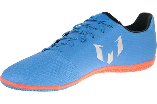 Messi 16.3 FG voetbalschoenen Product omschrijving Eigenschappen Product  omschrijving Gebruik je explosieve snelheid en wendbaarheid om in de Messi  16.3 FG voetbalschoenen van adidas je rivalen te verpletteren. De schoenen  bevatten een 