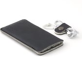 JACCET lederen iPhone 15 Plus sleeve - antraciet/zwart leer met grijs wolvilt - Handmade in Nederland