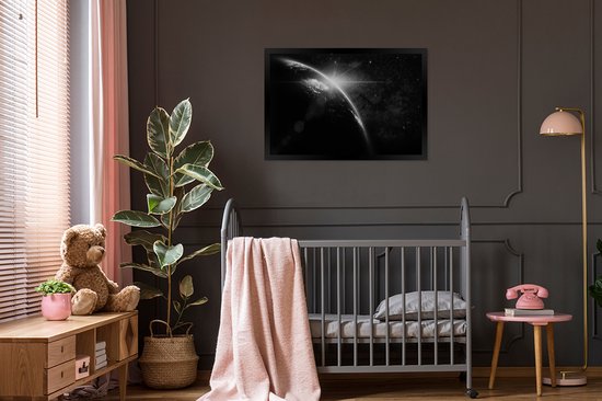 Photo en cadre - Lever de soleil avec la Voie lactée comme fond en cadre photo noir et blanc noir sans passe-partout 90x60 cm - Affiche sous cadre (Décoration murale salon / chambre)