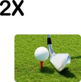 BWK Luxe Placemat - Golfbal en Golfclub op het Gras - Set van 2 Placemats - 35x25 cm - 2 mm dik Vinyl - Anti Slip - Afneembaar