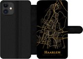 Bookcase Geschikt voor iPhone 11 telefoonhoesje - Haarlem - Kaart - Goud - Met vakjes - Wallet case met magneetsluiting