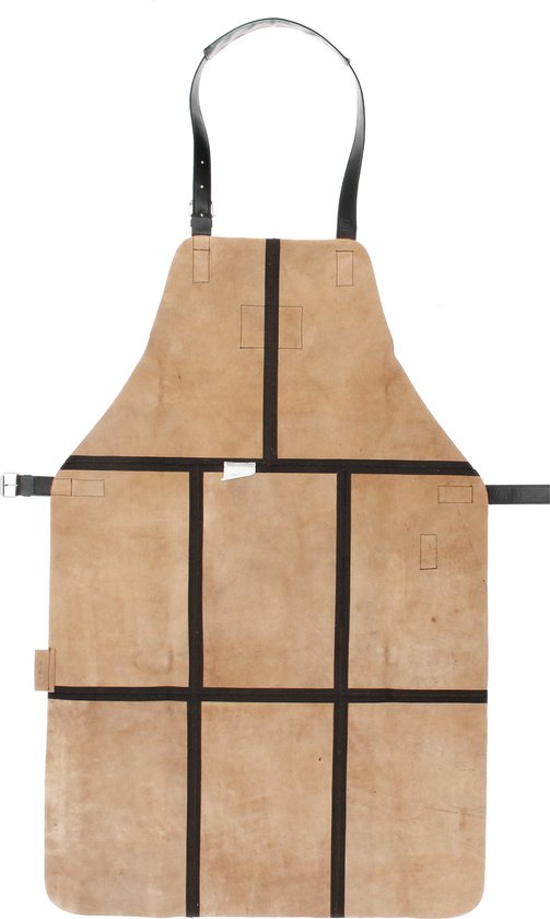 Lichtbruin leren BBQ-schort met zwart gestikte naden en zwarte banden, gefotografeerd op een witte achtergrond.