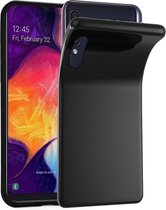 LuxeBass Hoesje geschikt voor Siliconen hoesje voor Samsung Galaxy A50 - Zwart - telefoonhoes - gsm hoes - gsm hoesjes