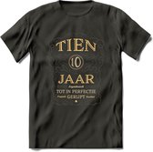10 Jaar Legendarisch Gerijpt T-Shirt | Grijs - Ivoor | Grappig Verjaardag Cadeau | Dames - Heren | - Donker Grijs - XXL
