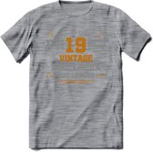 19 Jaar Legend T-Shirt | Goud - Zilver | Grappig Verjaardag Cadeau | Dames - Heren | - Donker Grijs - Gemaleerd - XL