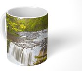 Mok - Woest watervallen in de rivieren in het Engelse Nationaal park Brecon Beacons - 350 ML - Beker