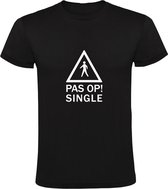 Pas Op Single | Heren T-shirt | Zwart | Vrijgezel | Beschikbaar | Waarschuwingsbord | Grappig