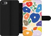 Bookcase Geschikt voor iPhone SE 2020 telefoonhoesje - Bloem - Abstract - Bladeren - Met vakjes - Wallet case met magneetsluiting