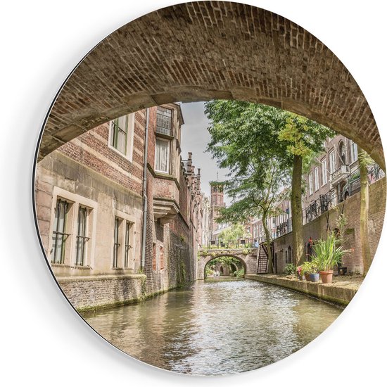 Artaza Dibond Muurcirkel Gracht In Utrecht Onder De Brug - Ø 50 cm - Klein - Wandcirkel - Rond Schilderij - Voor Binnen en Buiten
