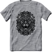 Leeuw - Dieren Mandala T-Shirt | Grijs | Grappig Verjaardag Zentangle Dierenkop Cadeau Shirt | Dames - Heren - Unisex | Wildlife Tshirt Kleding Kado | - Donker Grijs - Gemaleerd -