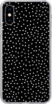 Geschikt voor iPhone X hoesje - Stippen - Zwart - Wit - Siliconen Telefoonhoesje