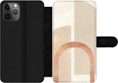Bookcase Geschikt voor iPhone 11 Pro Max telefoonhoesje - Marmer print - Patroon - Roze - Met vakjes - Wallet case met magneetsluiting