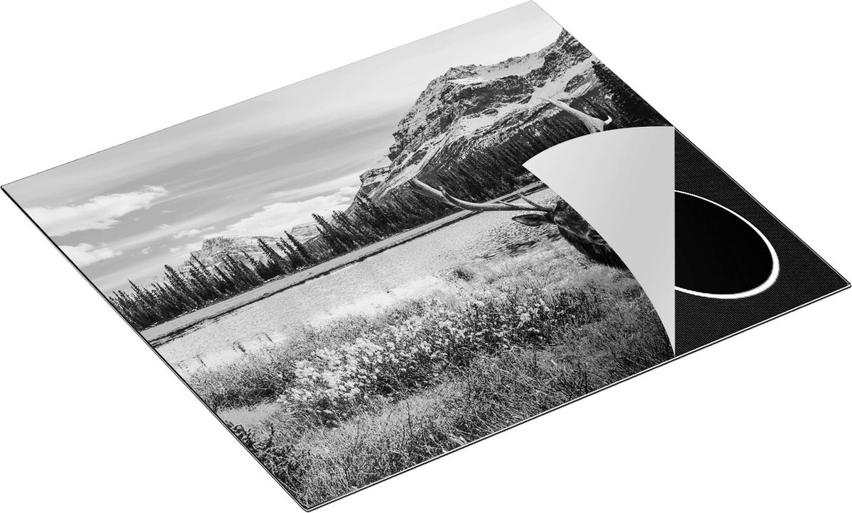 Chefcare Inductie Beschermer Hert in de Bergen bij een Meer - Zwart Wit - 59x52 cm - Afdekplaat Inductie - Kookplaat Beschermer - Inductie Mat