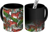 Magische Mok - Foto op Warmte Mokken - Koffiemok - Tijger - Varens - Jungle - Design - Magic Mok - Beker - 350 ML - Theemok
