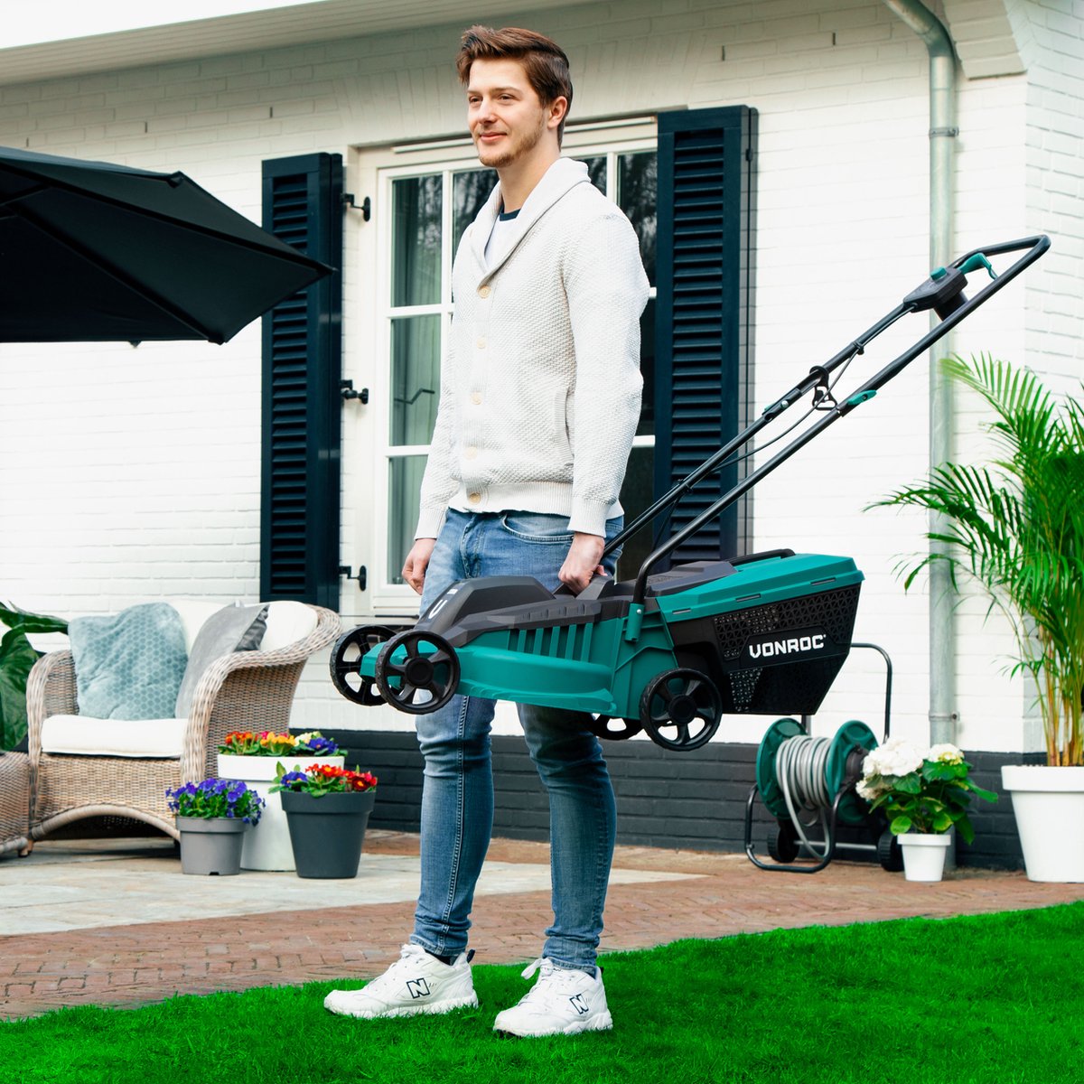 VONROC Grasmaaier - 1300W - 32 cm maaibreedte - Drie instelbare maaihoogtes: 30/50/70 mm - Incl. 30L Opvangbak – foto 7