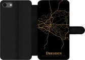 Bookcase Geschikt voor iPhone 7 telefoonhoesje - Dresden - Kaart - Goud - Met vakjes - Wallet case met magneetsluiting