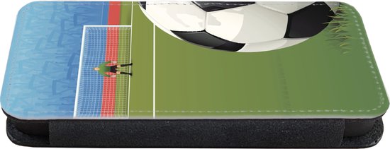 Étui pour téléphone iPhone 11 Bookcase - un ballon de football sur le terrain dans le stade - Avec poches - Étui portefeuille avec fermeture magnétique