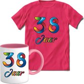 38 Jaar Vrolijke Verjaadag T-shirt met mok giftset Roze | Verjaardag cadeau pakket set | Grappig feest shirt Heren – Dames – Unisex kleding | Koffie en thee mok | Maat L