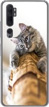 Geschikt voor Xiaomi Mi Note 10 hoesje - Kat - Krabpaal - Grijs - Siliconen Telefoonhoesje