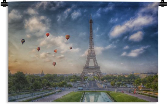 Wandkleed Eiffeltoren - De Eiffeltoren met op de achtergrond luchtballonnen die in de lucht varen boven Parijs Wandkleed katoen 180x120 cm - Wandtapijt met foto XXL / Groot formaat!