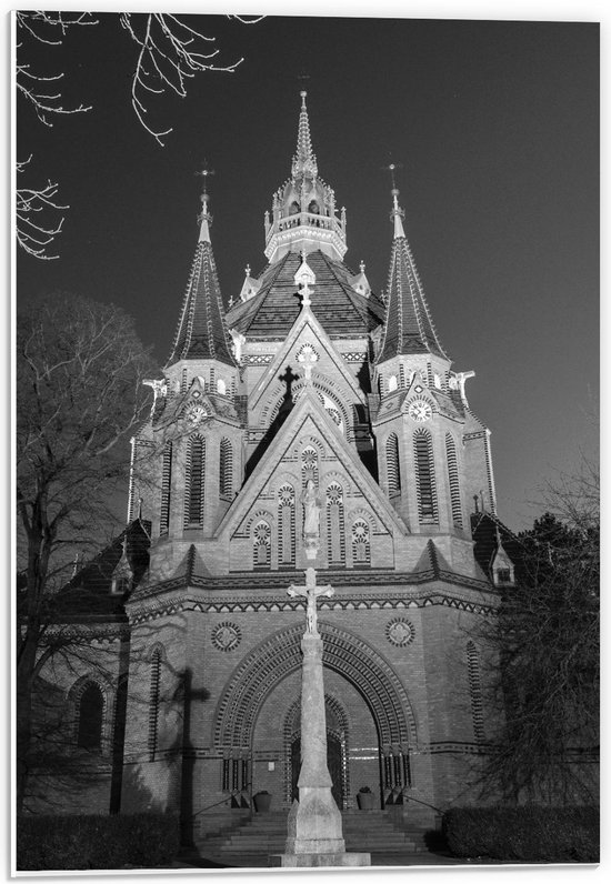 Forex - Mooie Grote Kerk (Zwart Wit) - 40x60cm Foto op Forex