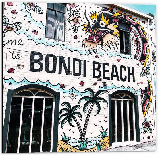 Dibond - ''Bondi Beach'' Gebouw - 50x50cm Foto op Aluminium (Met Ophangsysteem)