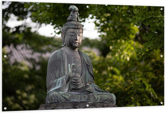 Tuinposter – Boeddha bij Bomen - 150x100cm Foto op Tuinposter  (wanddecoratie voor buiten en binnen)