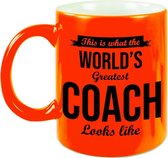 What the worlds greatest coach looks like mok - cadeau mok/beker - neon oranje - 330 ml - trainer bedankt cadeau