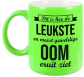 Leukste en meest geweldige oom cadeau koffiemok / theebeker neon groen 330 ml