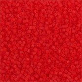 Rocailles. transparant rood. 2-cut. d: 1.7 mm. afm 15/0 . gatgrootte 0.5 mm. 500 gr/ 1 zak