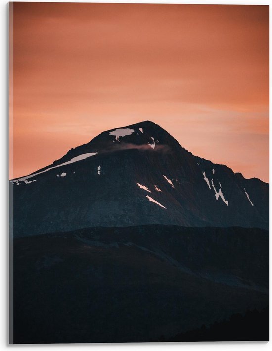 Acrylglas - Berg onder Roze Lucht - 30x40cm Foto op Acrylglas (Met Ophangsysteem)
