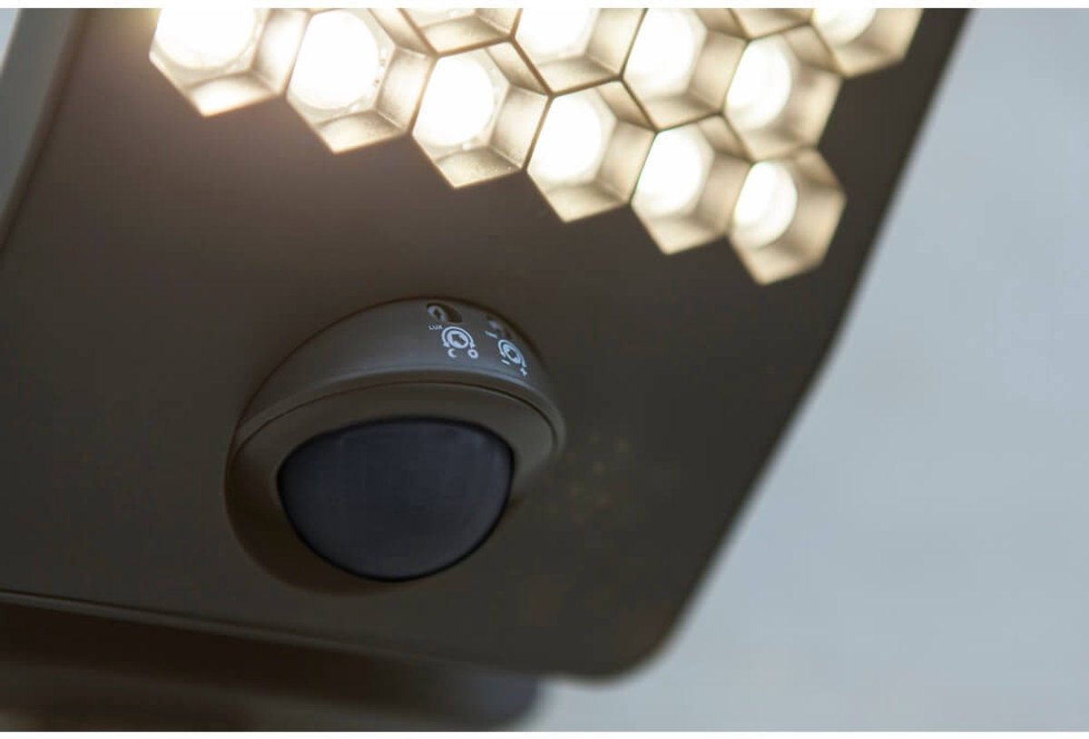 Lutec Atlantis - LED security wandlamp voor buiten - Anti-verblinding